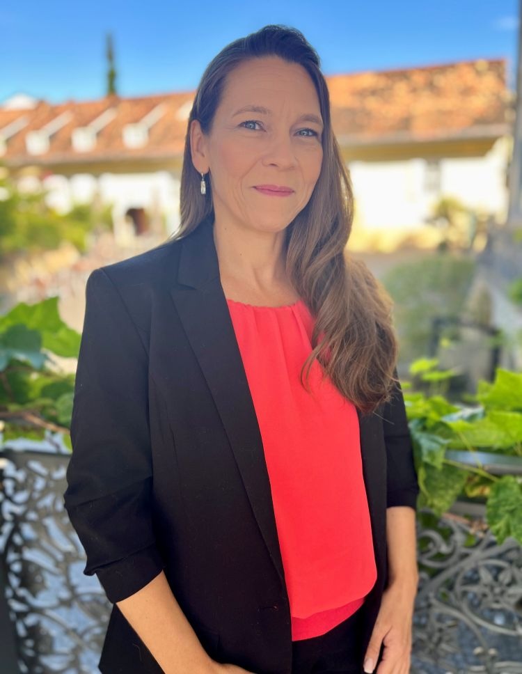 Saskia Unger, accounting employee at Ketschauer Hof GmbH in Deidesheim/Pfalz.
