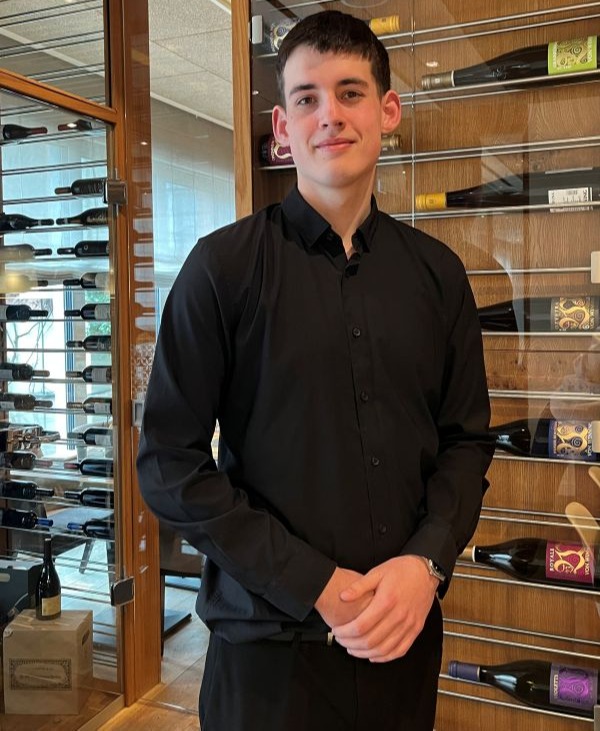 Jennifer Licha, Service-Mitarbeiterin im Frühstück im Restaurant RIVA